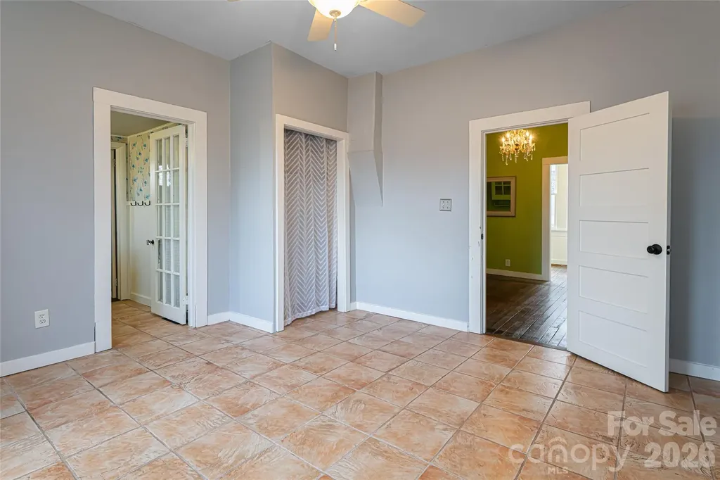 40 Jonestown Road Asheville NC 28804