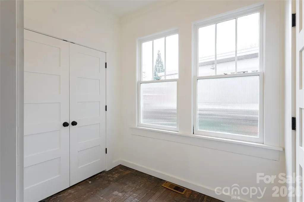 40 Jonestown Road Asheville NC 28804