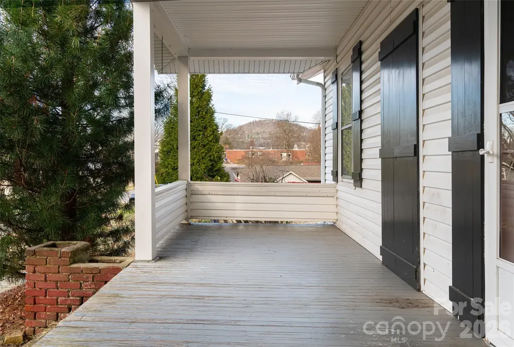 40 Jonestown Road Asheville NC 28804