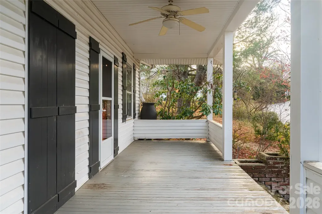 40 Jonestown Road Asheville NC 28804