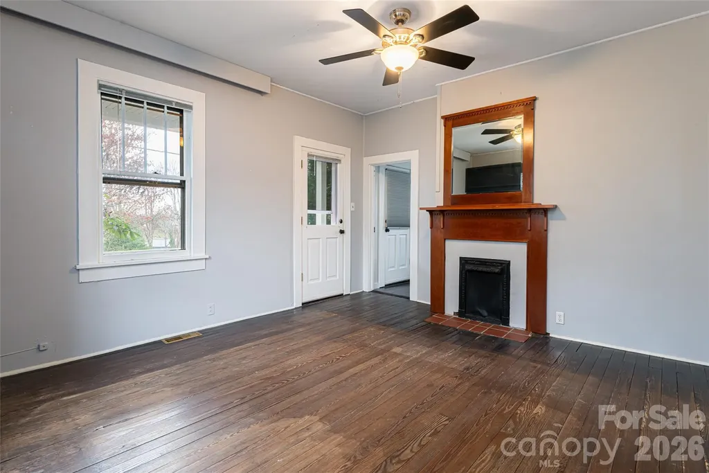40 Jonestown Road Asheville NC 28804