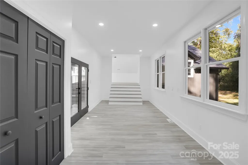 3301 Archdale Drive Charlotte NC 28210