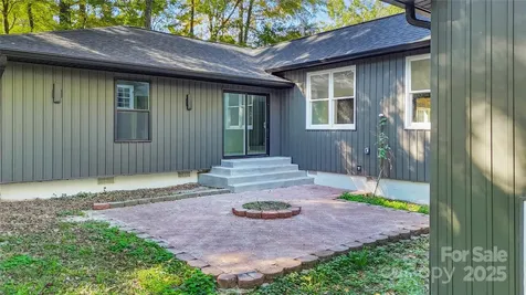 3301 Archdale Drive Charlotte NC 28210