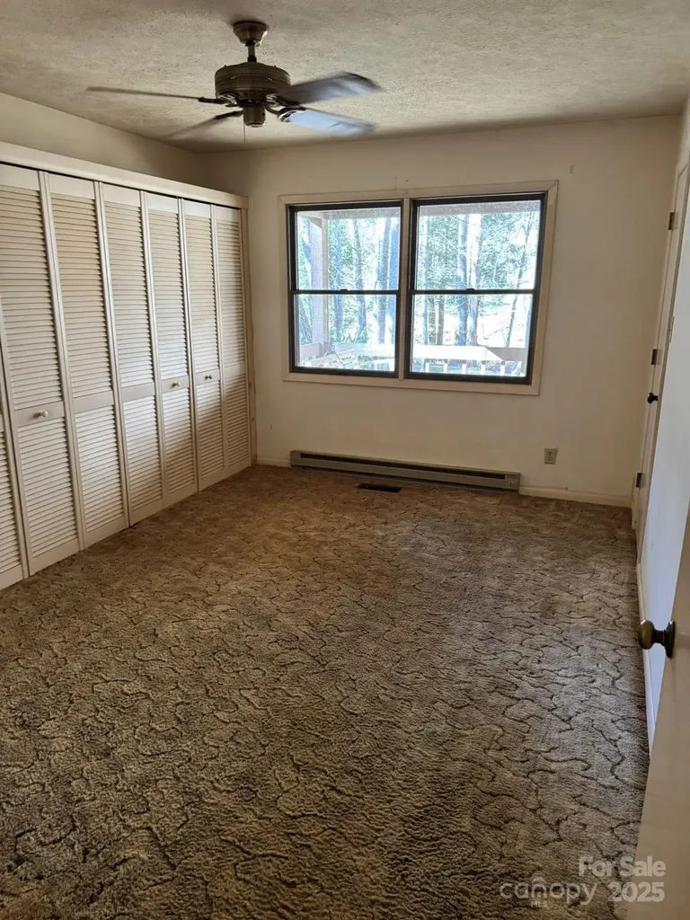 80 Larkspur Lane Cullowhee NC 28723