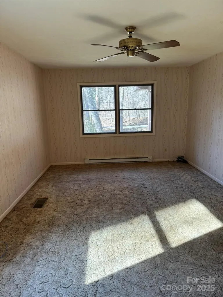 80 Larkspur Lane Cullowhee NC 28723