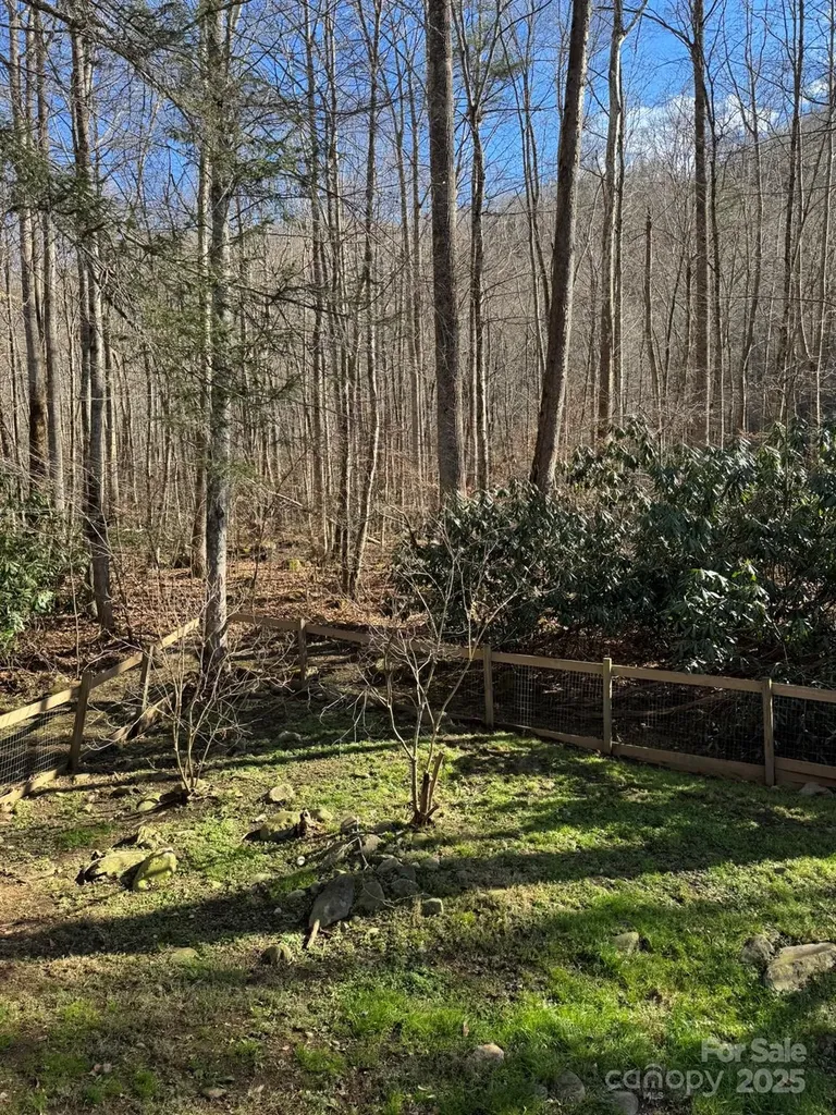 80 Larkspur Lane Cullowhee NC 28723