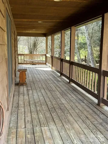 80 Larkspur Lane Cullowhee NC 28723