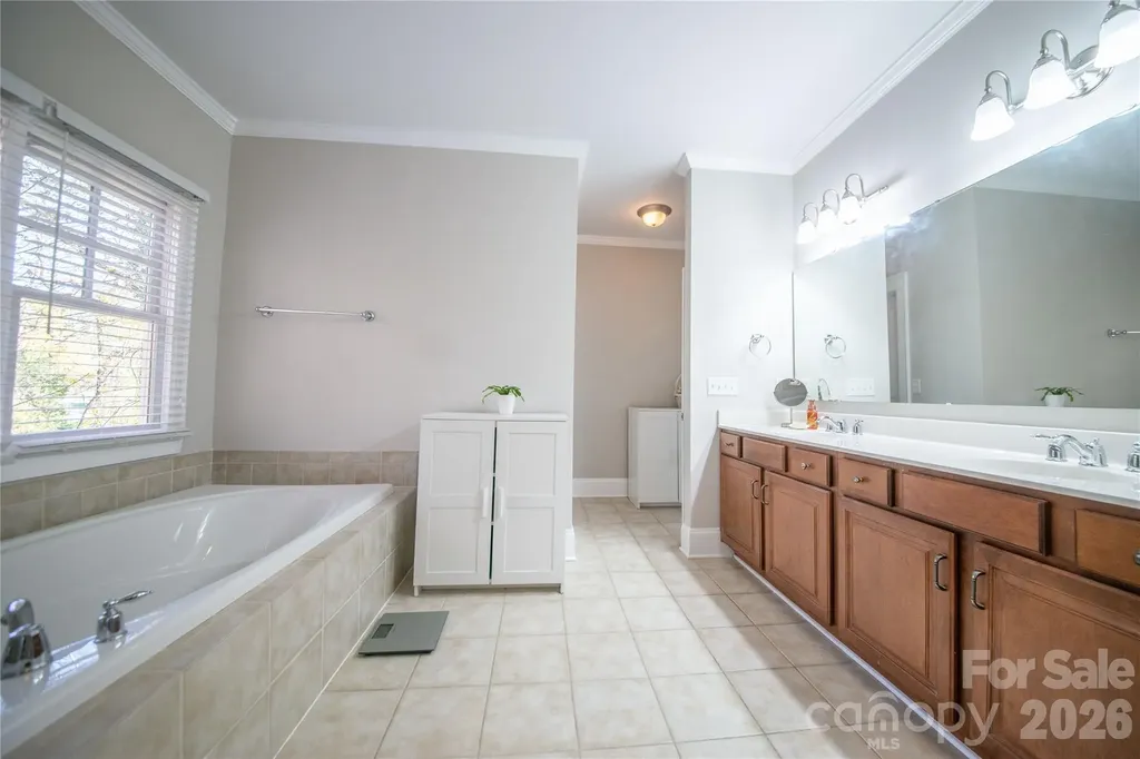 521 Lees Court Street Charlotte NC 28211