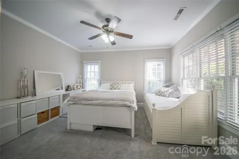 521 Lees Court Street Charlotte NC 28211