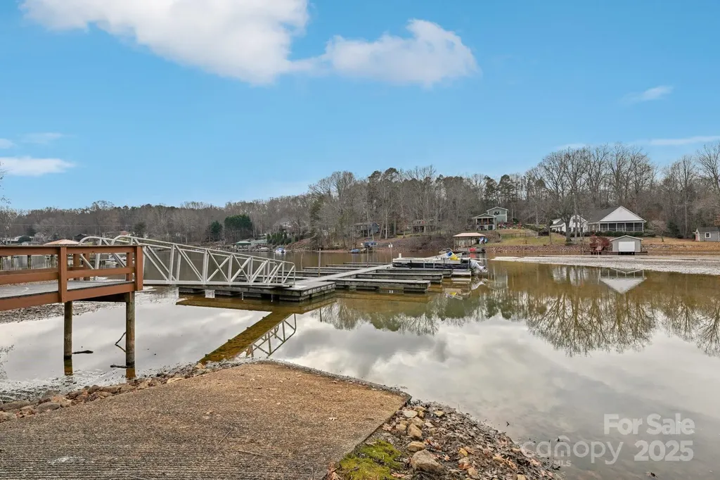 3543 Lake Bluff Drive Sherrills Ford NC 28673
