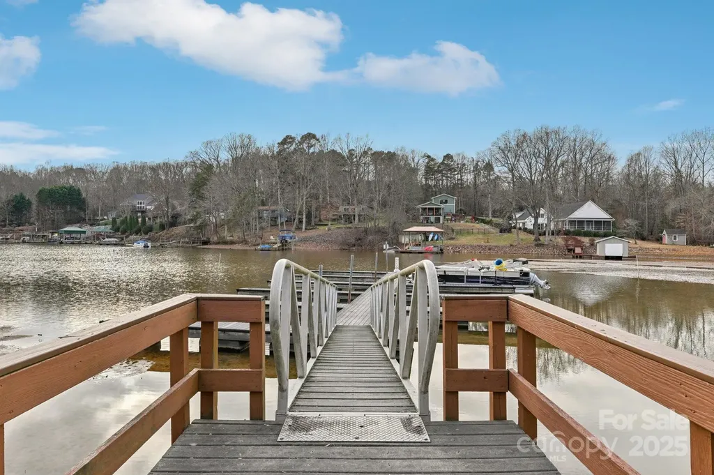 3543 Lake Bluff Drive Sherrills Ford NC 28673
