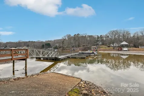 3543 Lake Bluff Drive Sherrills Ford NC 28673