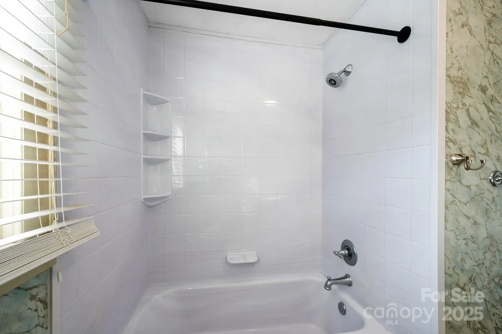 43 Henline Lane Bakersville NC 28705
