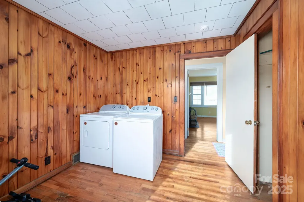 43 Henline Lane Bakersville NC 28705
