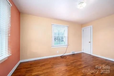 43 Henline Lane Bakersville NC 28705