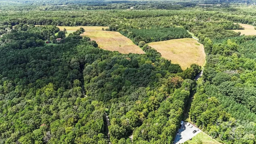 1715 Union Road Matthews NC 28104