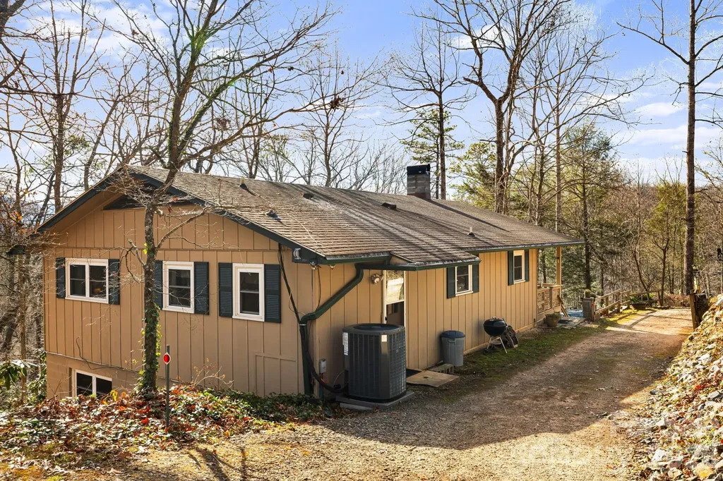 65 Roy Lane Black Mountain NC 28711