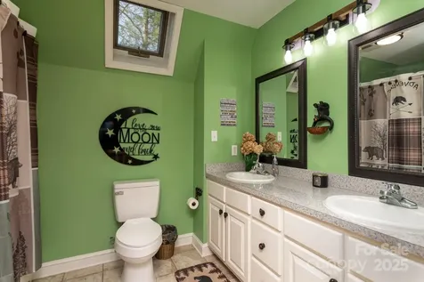 21 Maple Leaf Lane Glade Valley NC 28627