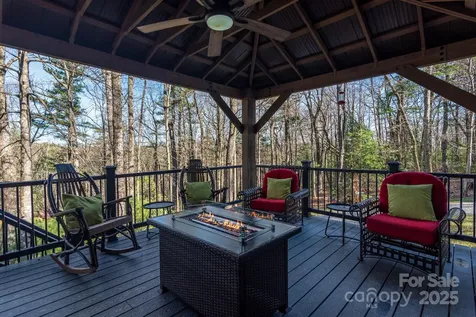 21 Maple Leaf Lane Glade Valley NC 28627