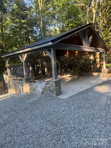 21 Maple Leaf Lane Glade Valley NC 28627