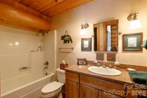 851 Austin Mountain Drive Burnsville NC 28714