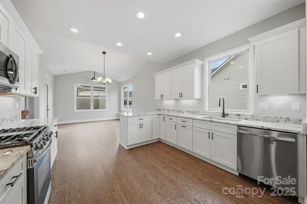 835A Wynnshire Drive Hickory NC 28601