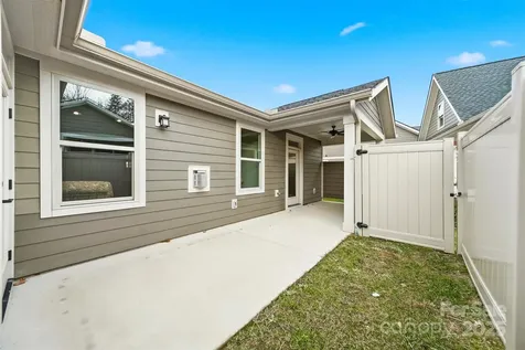 835A Wynnshire Drive Hickory NC 28601