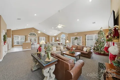 835A Wynnshire Drive Hickory NC 28601