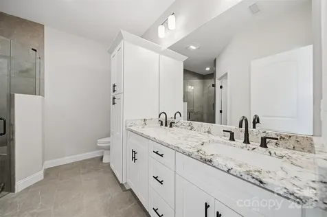 835A Wynnshire Drive Hickory NC 28601