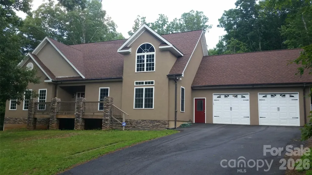 31 Reeds Creek Road Fairview NC 28730