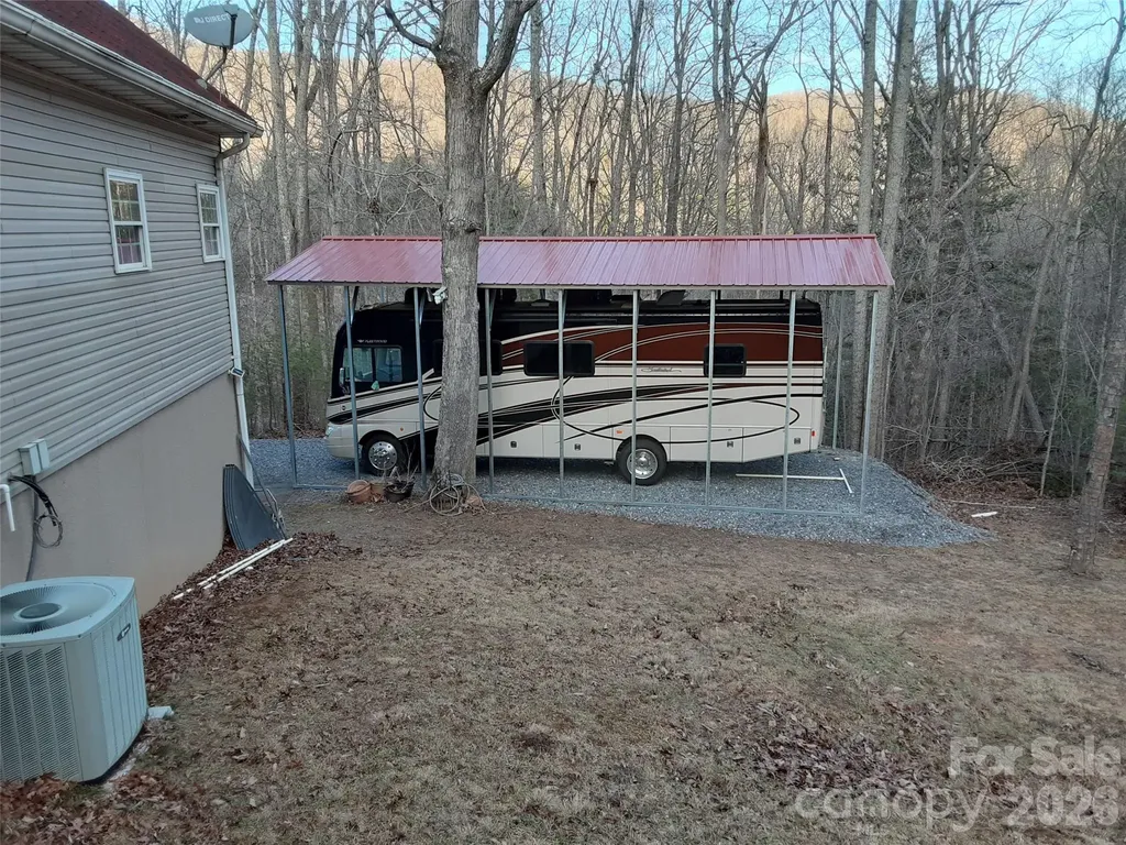 31 Reeds Creek Road Fairview NC 28730