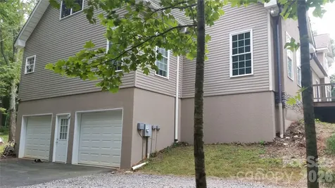 31 Reeds Creek Road Fairview NC 28730