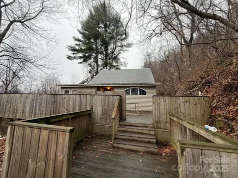 201 Mountain Vista Road Canton NC 28716