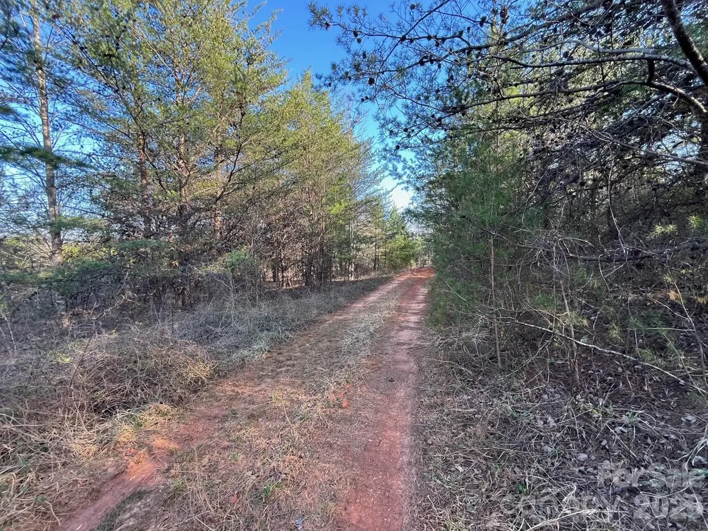 V/l Southern Way Nebo NC 28761