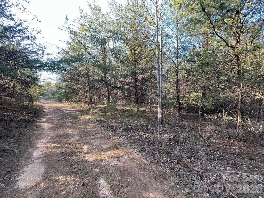 V/l Southern Way Nebo NC 28761