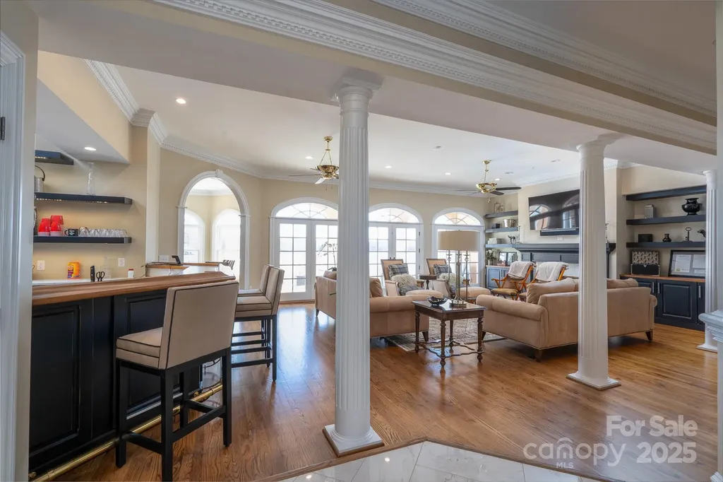 444 Glenbrook Springs New London NC 28127