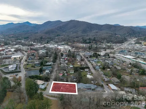 595 N Main Street Waynesville NC 28786