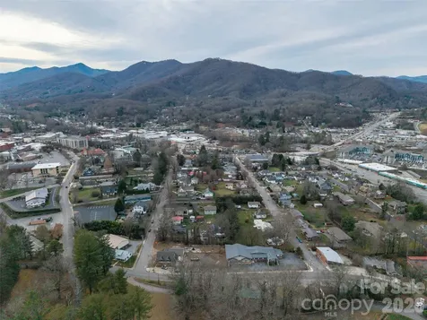 595 N Main Street Waynesville NC 28786