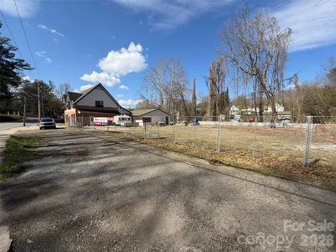 595 N Main Street Waynesville NC 28786