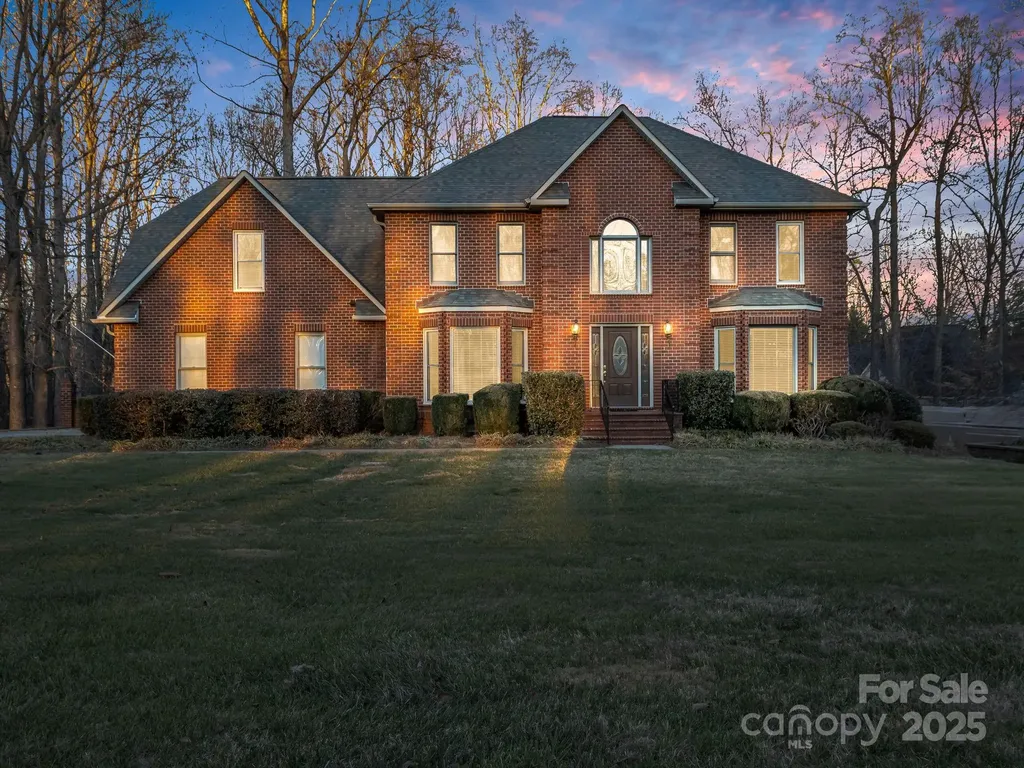 907 Weymouth Drive Gastonia NC 28056