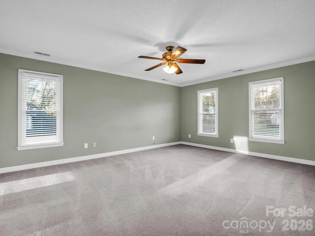 907 Weymouth Drive Gastonia NC 28056