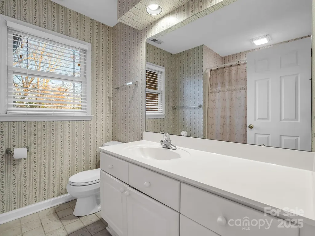 907 Weymouth Drive Gastonia NC 28056