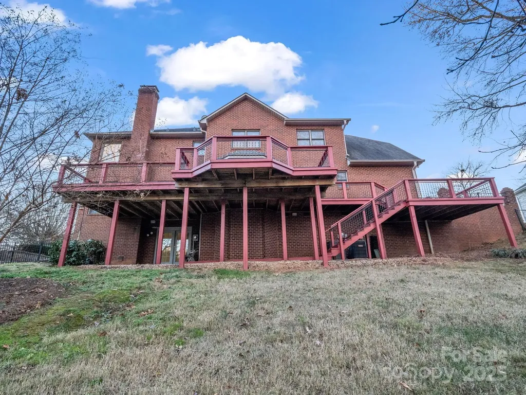 907 Weymouth Drive Gastonia NC 28056