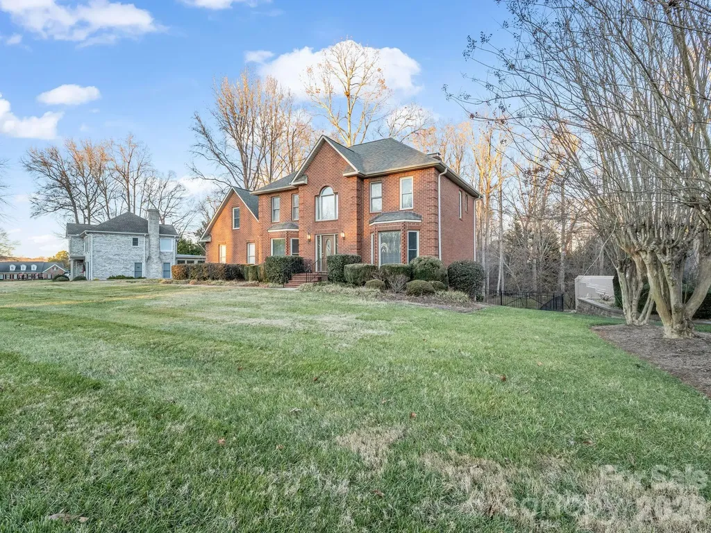 907 Weymouth Drive Gastonia NC 28056
