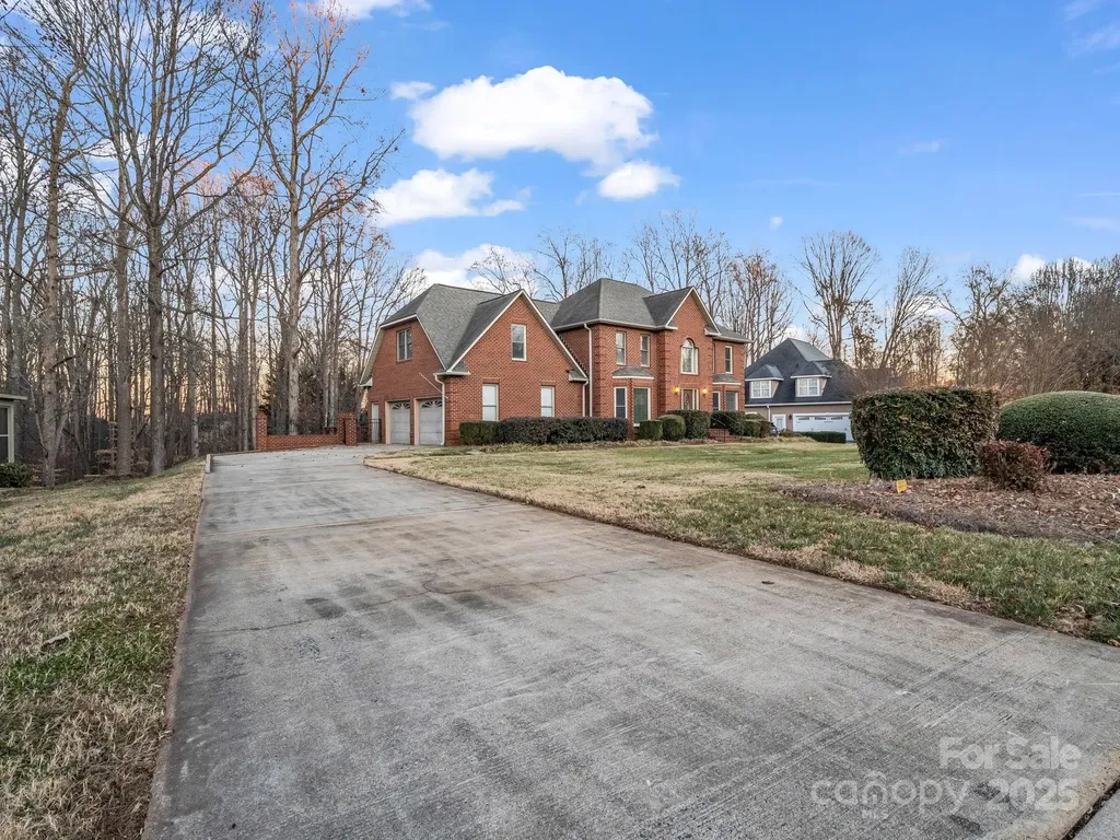 907 Weymouth Drive Gastonia NC 28056