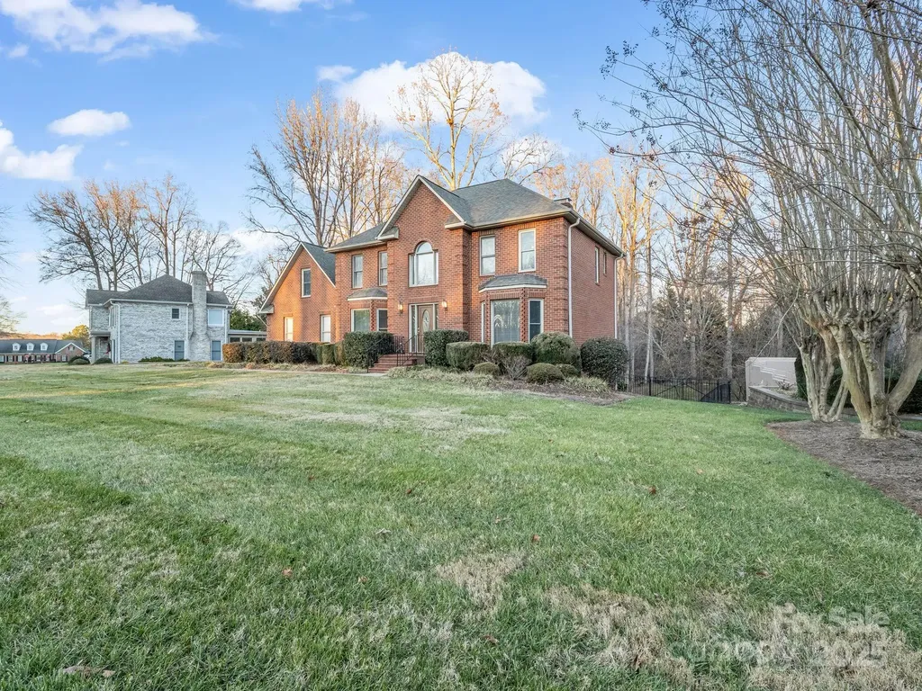 907 Weymouth Drive Gastonia NC 28056