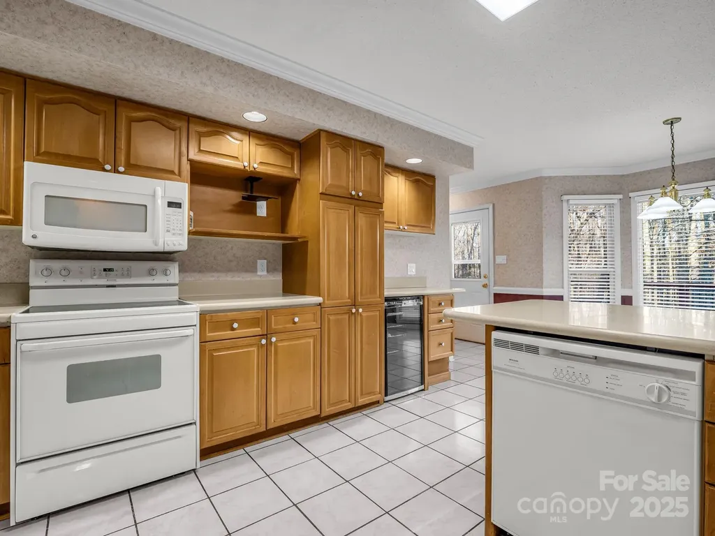 907 Weymouth Drive Gastonia NC 28056