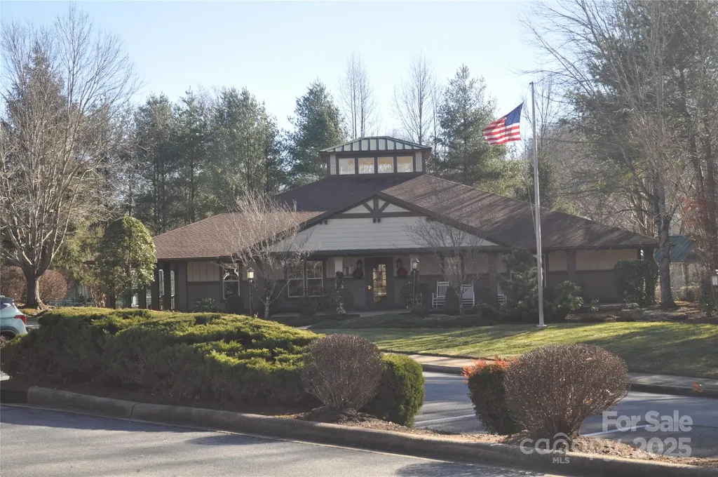 51 Barn Owl Way Hendersonville NC 28792