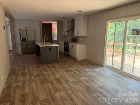 2468 Bonnie Glen Clover SC 29710