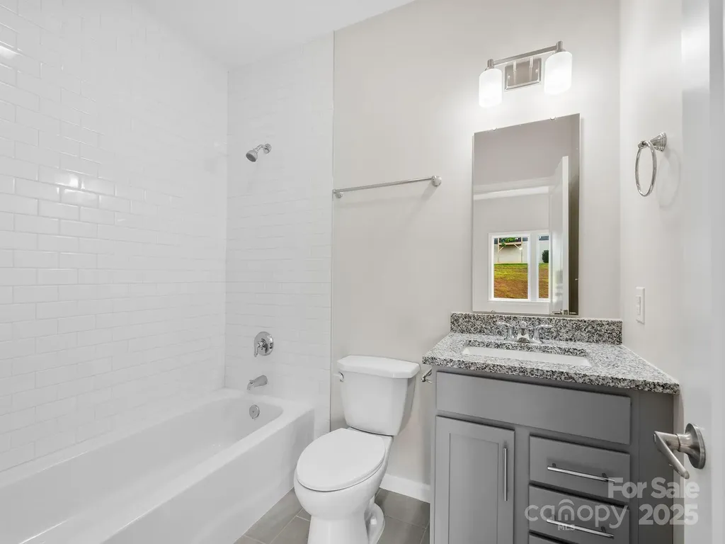 3 Lee Garden Lane Asheville NC 28801